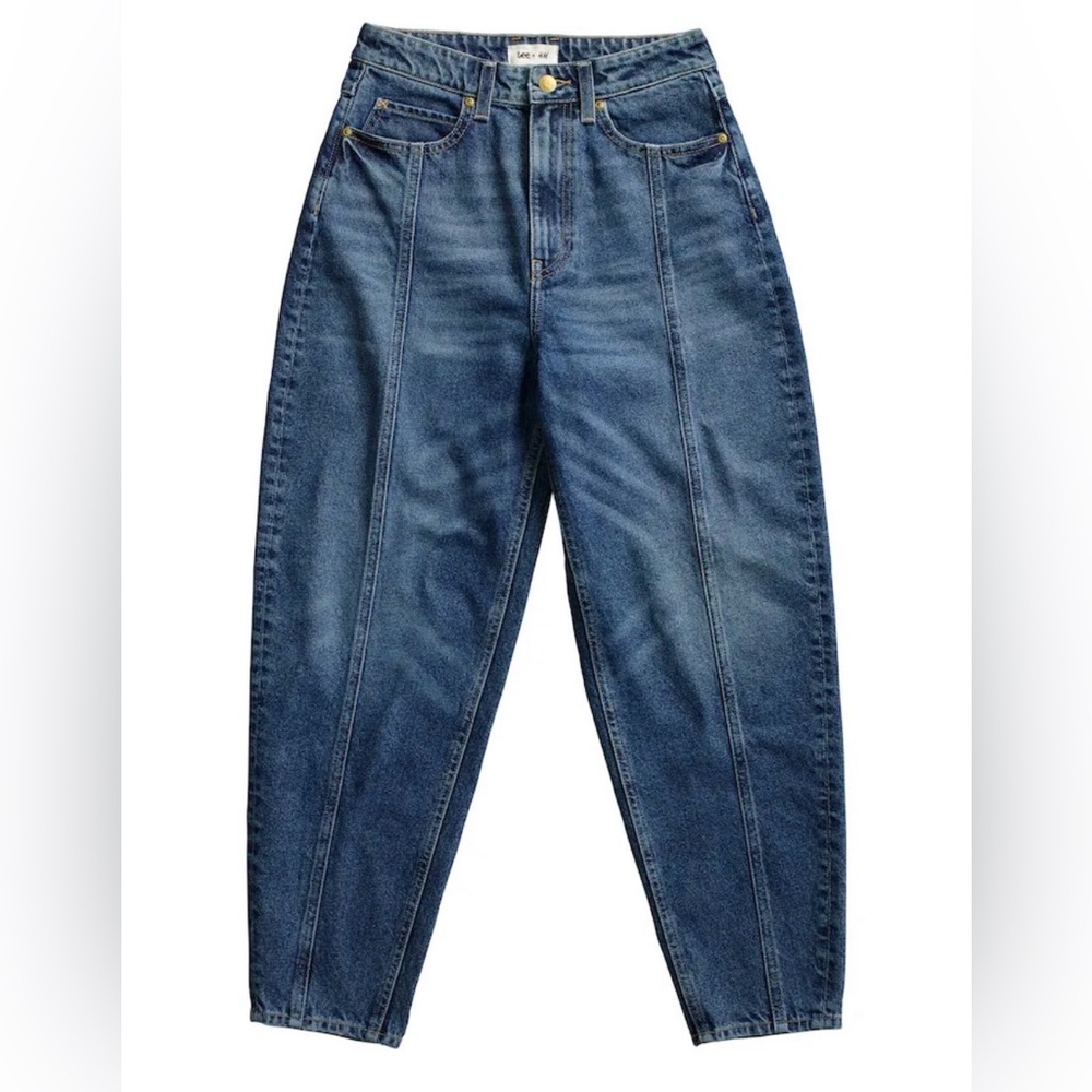 LEE / H&M Sculpted Barrel Leg Jeans High Rise Medium Wash Size 6 / Waist 27